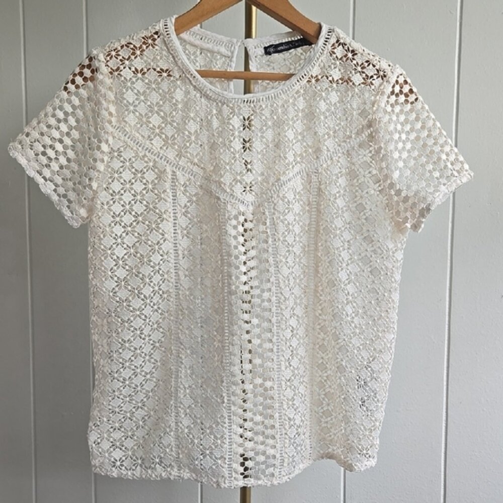 Abercrombie Fitch Women's Cream Crochet Lace Scoop Neck Top, Size S